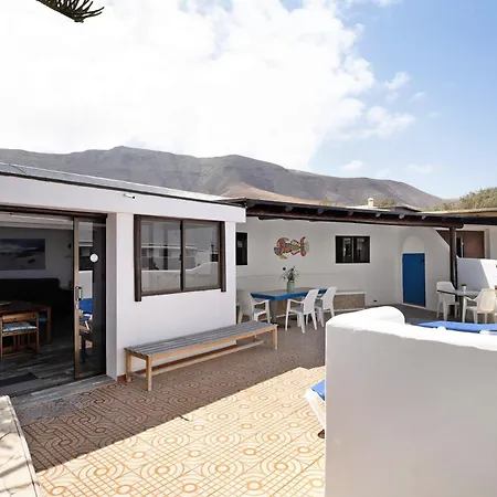 Famara, Lanzarote Holiday home *